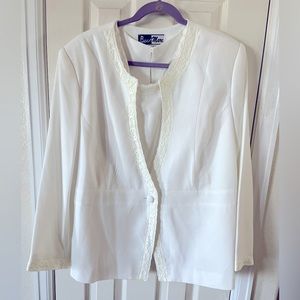 New Ben Marc three piece suit. Size 18.